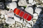 hair clip red - historical glass