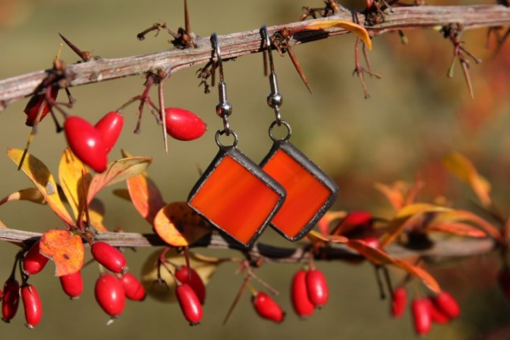 earrings red with patina - historical glass