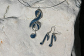 treble clef - historical glass