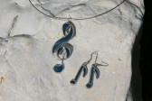 earrings note - historical glass